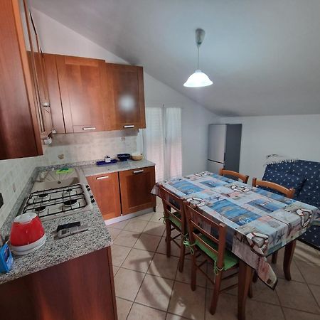 Palm House Apartment Albenga Luaran gambar